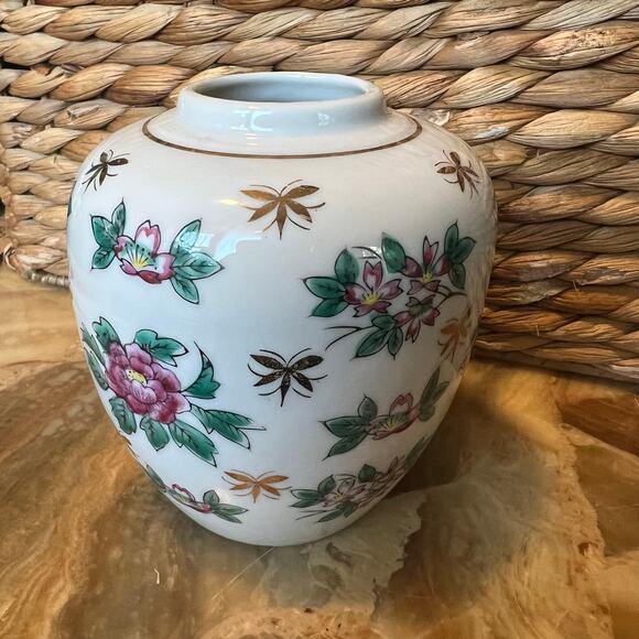 Rose Made in Japan 4” Vase - Picture 2 of 5